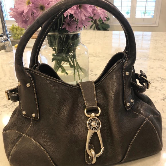 Dooney & Bourke Handbags - Dooney & Bourke leather Hand bag